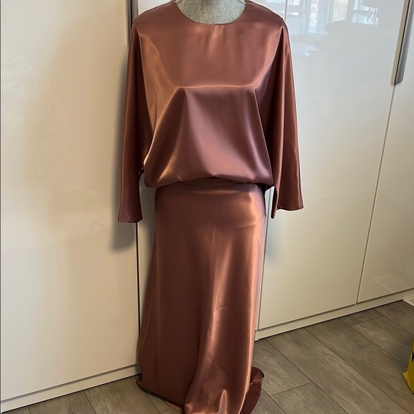 🩷 HOST PICK NWOT Blush Satiny Maxi Skirt Coord, Size L - Picture 2 of 16